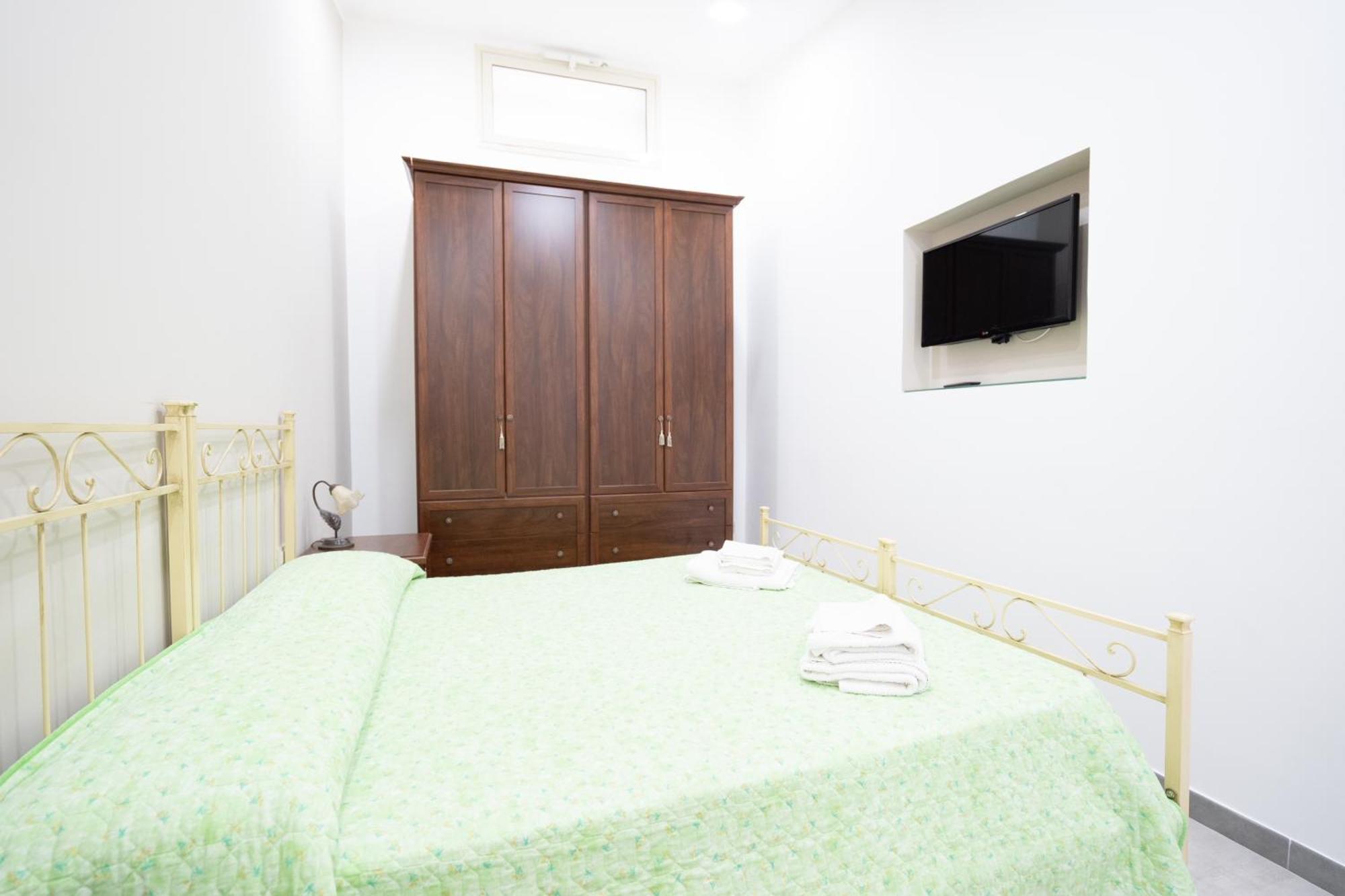 Casa Vacanza Serafino Apartman Catania Kültér fotó